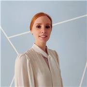 Laureata in lingue straniere offre lezioni private di inglese e tedesco per ragazzi dalle elementari alle superiori